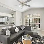 Stylish Mid-Century 4Br Escape With Pool & Luxe Vibes
