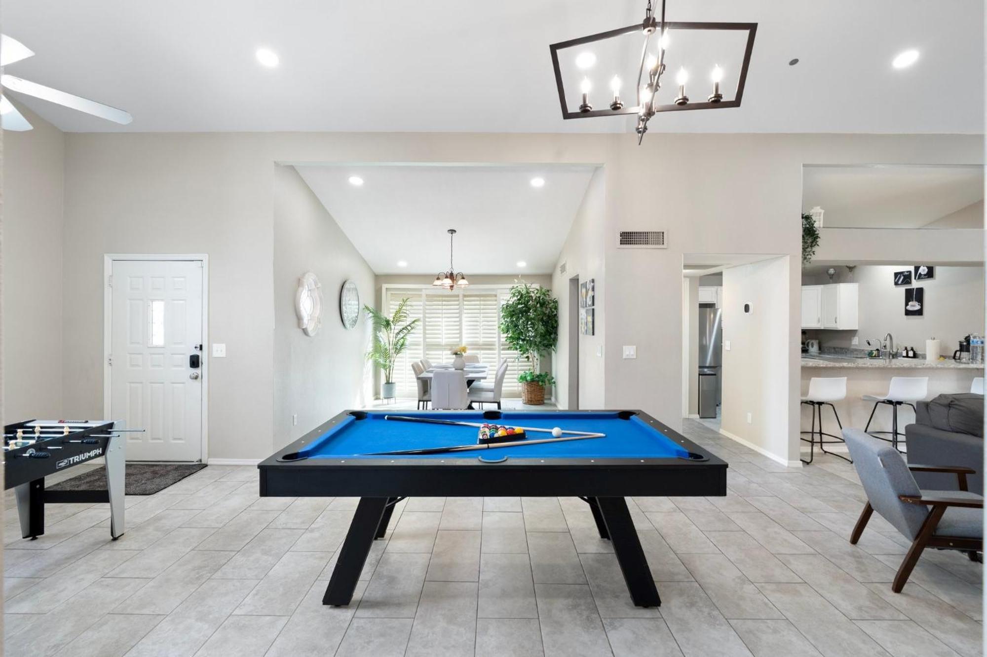 Feriehus Stylish Mid-century 4br Escape With Pool & Luxe Vibes Phoenix